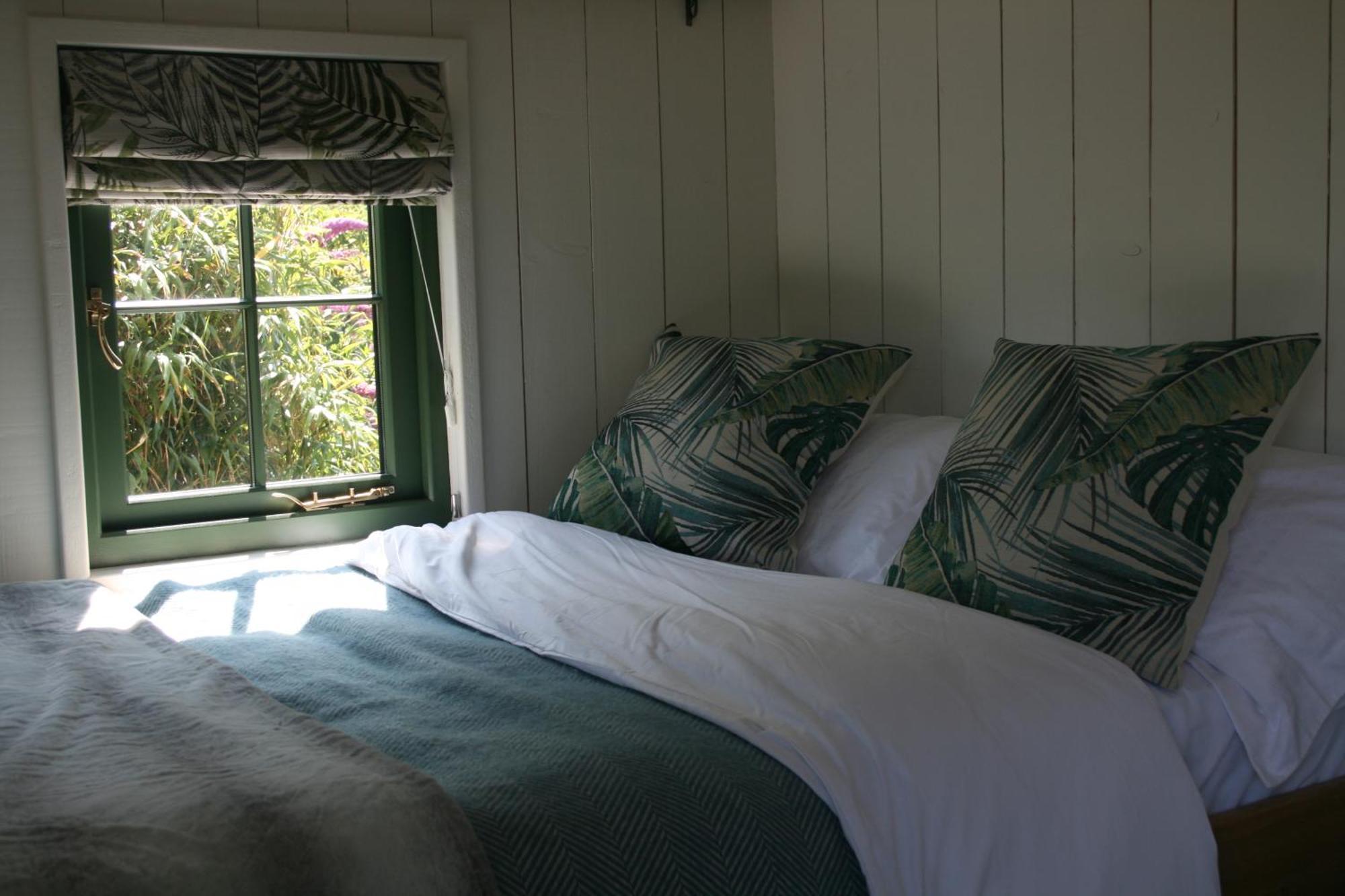 Treklys Shepherds Hut Campsite *
